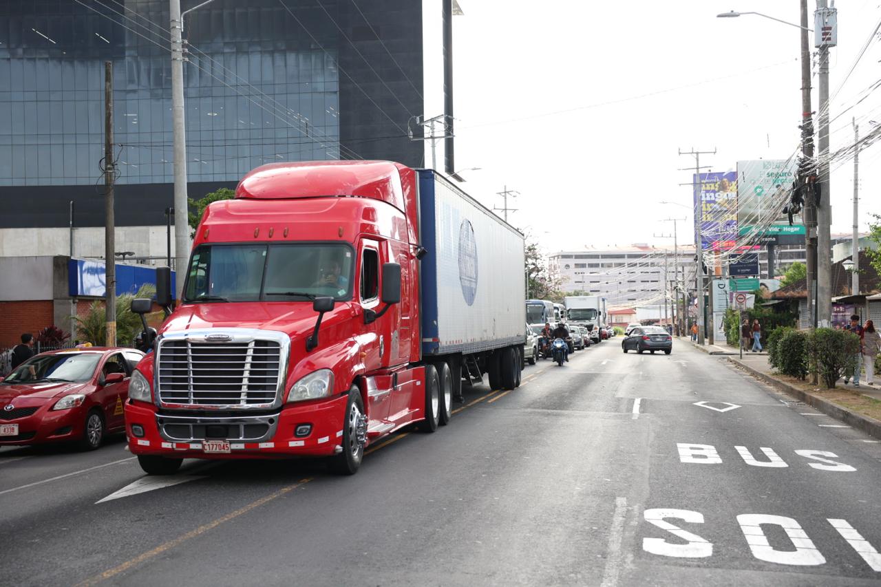 Fotos: Protestas por FEES generan caos vial en San Pedro
