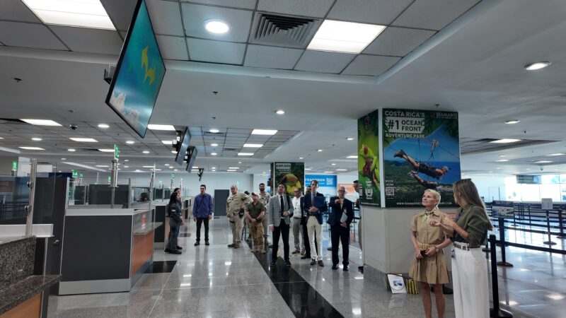 Guanacaste Aeropuerto se alía con Embajada de EEUU para fortalecer seguridad turística