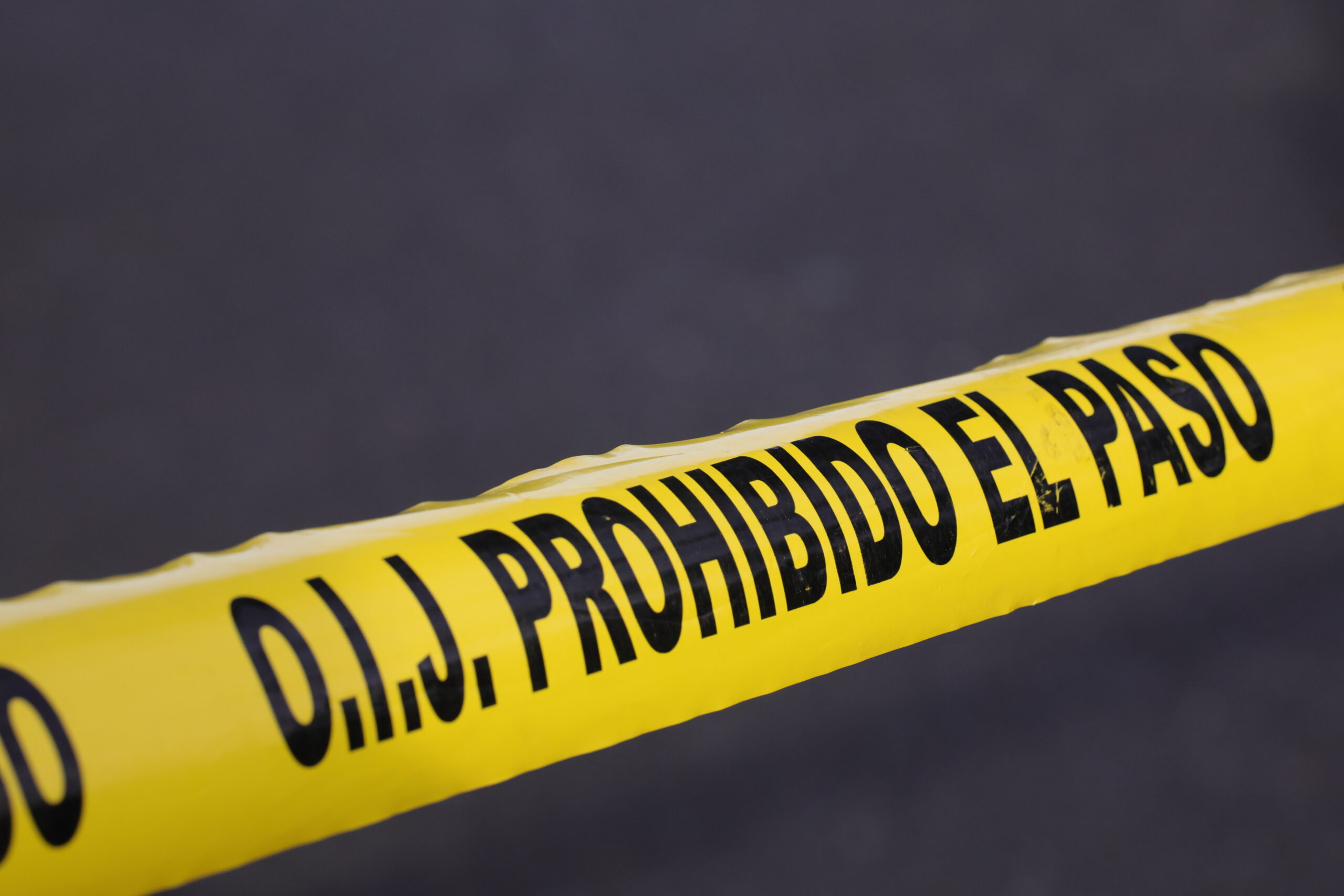 Delincuentes armados asaltan bar en San Carlos