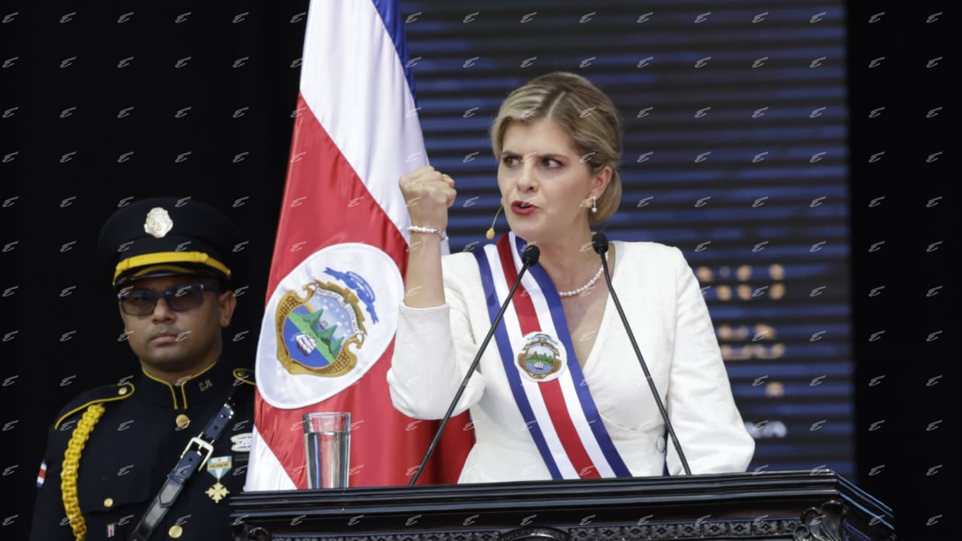 Micrófono abierto: Las curiosas palabras que dijo la presidenta al terminar discurso