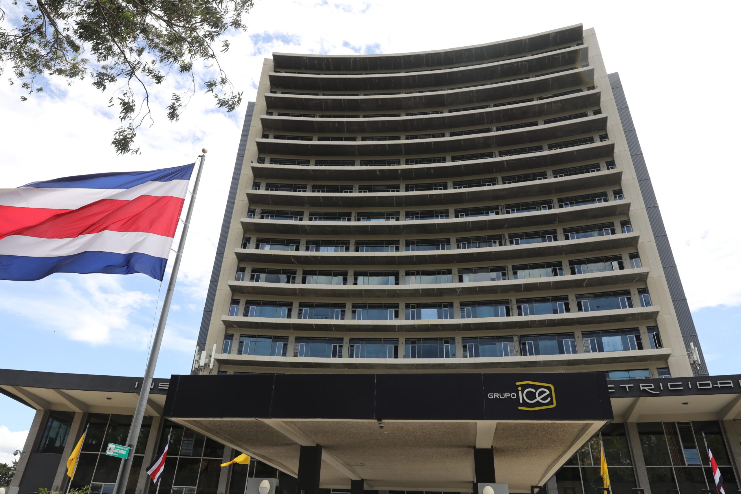 ICE aclara polémica por cierre de edificio en La S