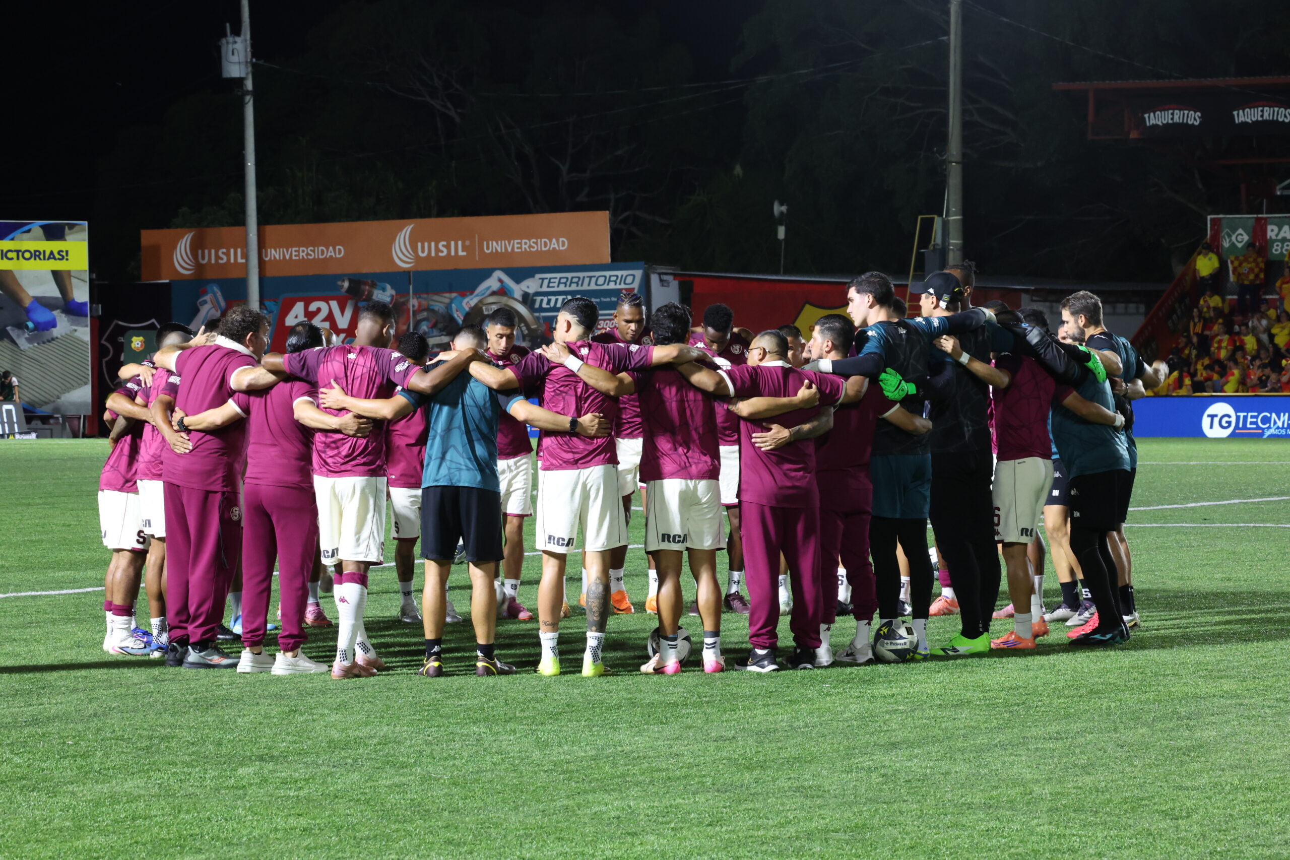 Saprissa anuncia sus primeras salidas