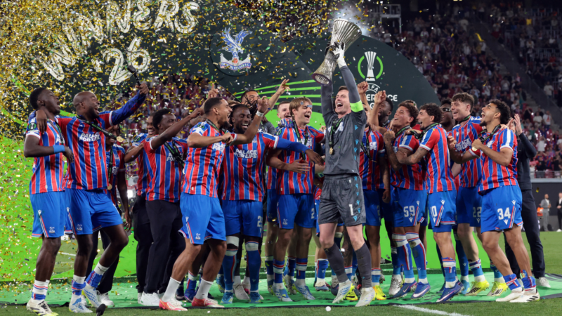 Crystal Palace gana su primer título internacional