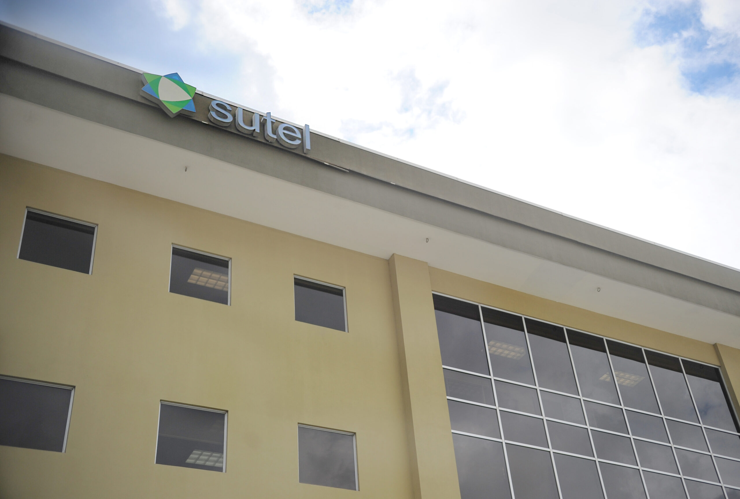 Internet fijo llega al 71 % de los hogares en Costa Rica