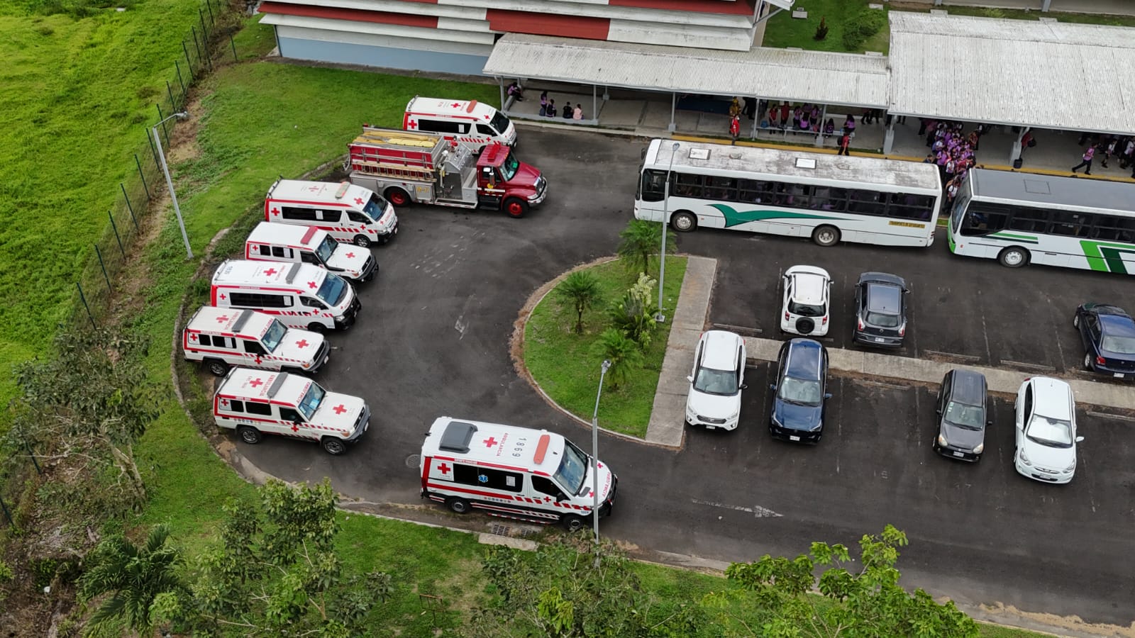 Fumigación en finca pone en riesgo a estudiantes en Pococí