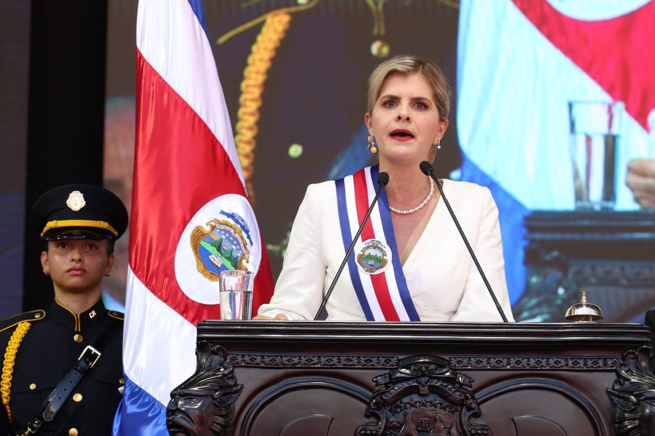 Laura Fernández nombra nuevo presidente ejecutivo del Incopesca
