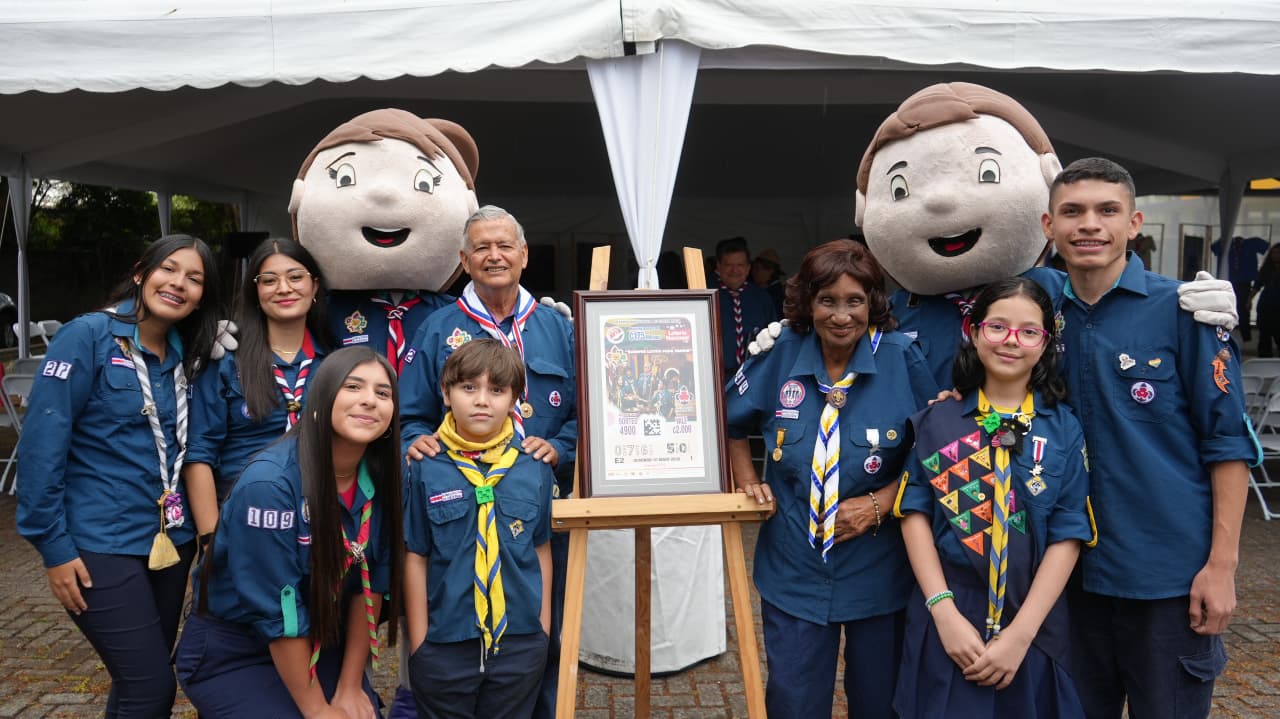 Guías y Scouts celebra 50 años de unión con lotería nacional