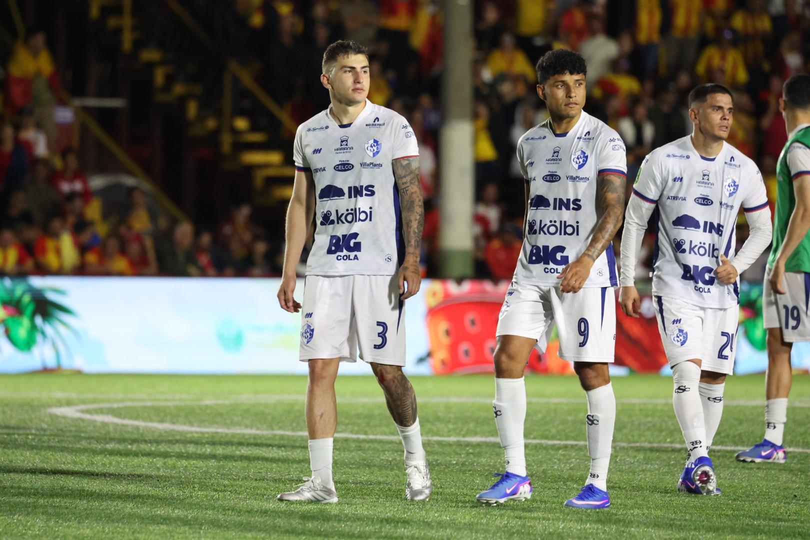 Johan Venegas sigue sin definir su futuro en Cartaginés