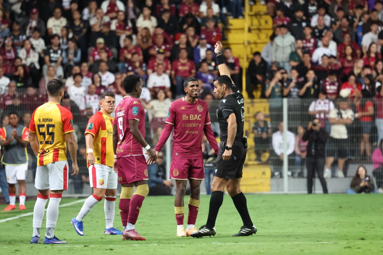Saprissa se pronuncia sobre Gerald Taylor: Este será su castigo