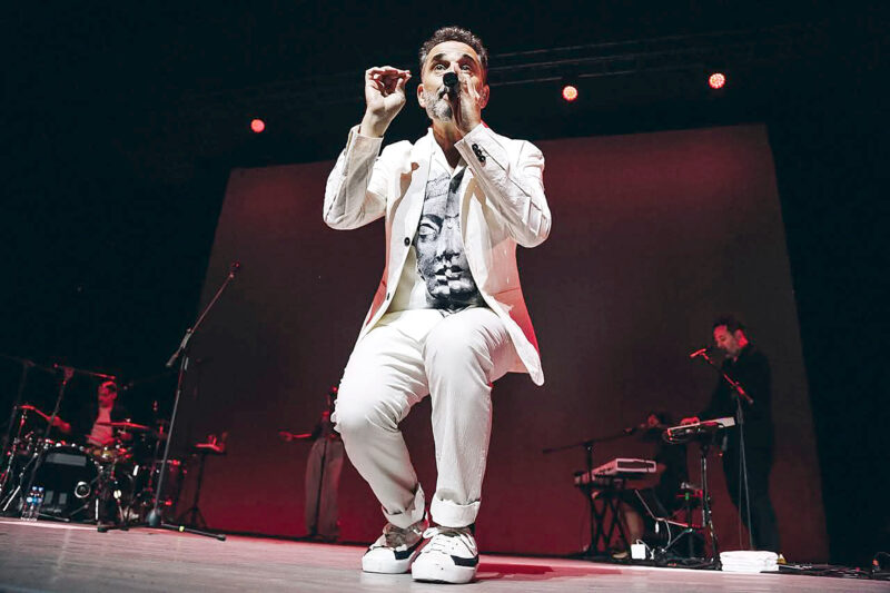 Jorge Drexler dará show con otros músicos en su regreso