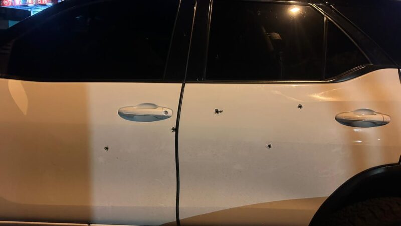 Este es el parte policial de balazos contra carro de futbolista