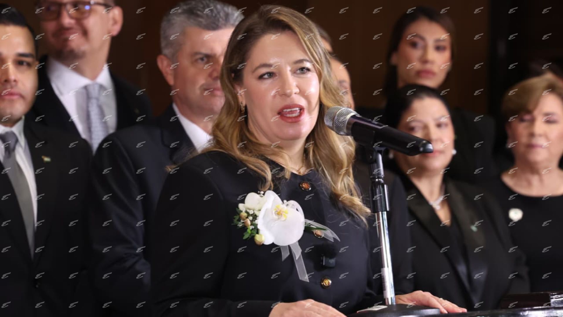 Fotos: Claudia Dobles lució este atuendo nacional como “regalo de una amiga”