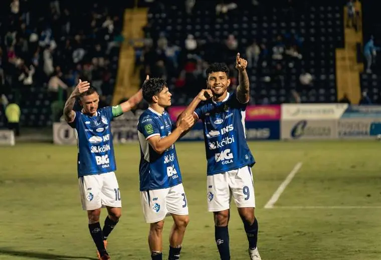 Figura brumosa regresa para el juego ante Herediano