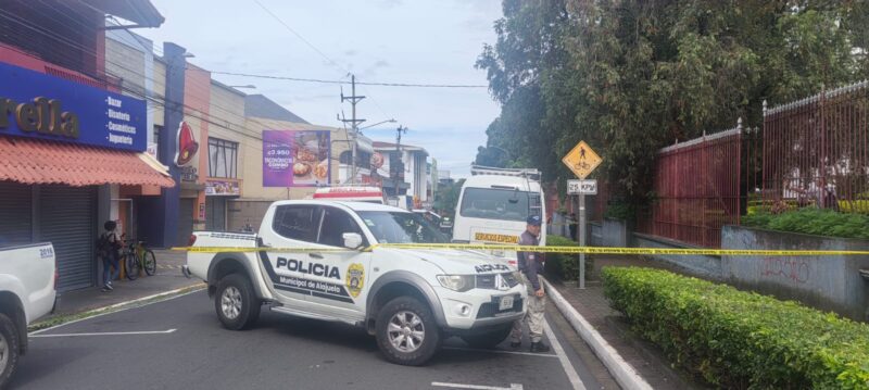 Investigan caso en Alajuela. Foto: corresponsal Roger Soto. 