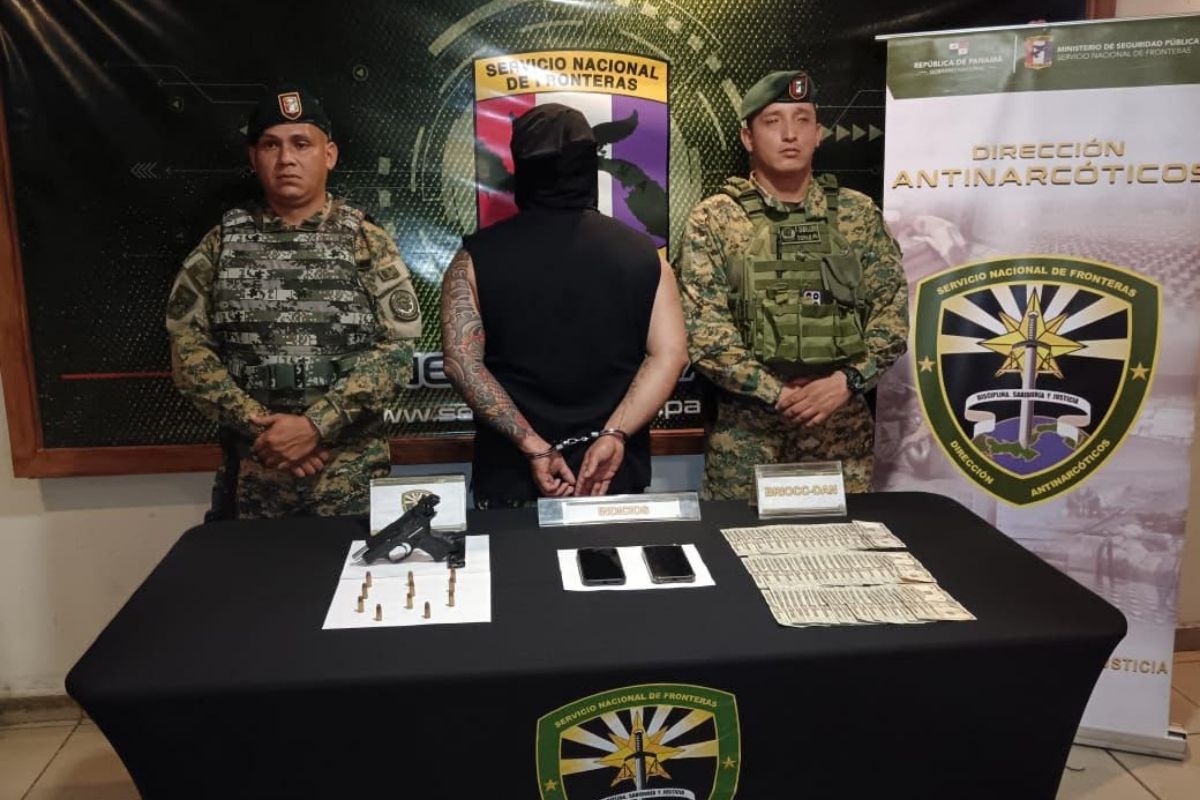 Tico-panameño es detenido con pistola y municiones