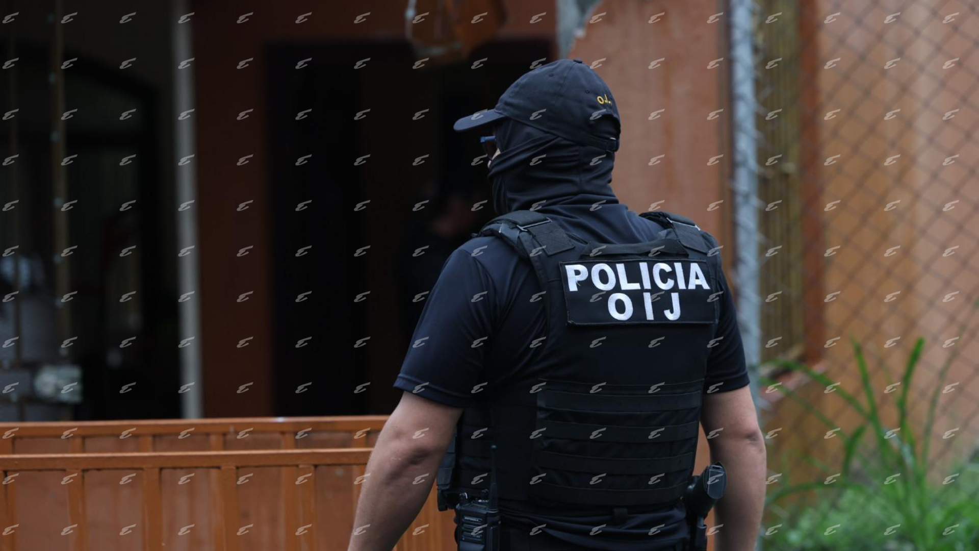 Sospechosos de disparar contra edificio del OIJ quedan en li