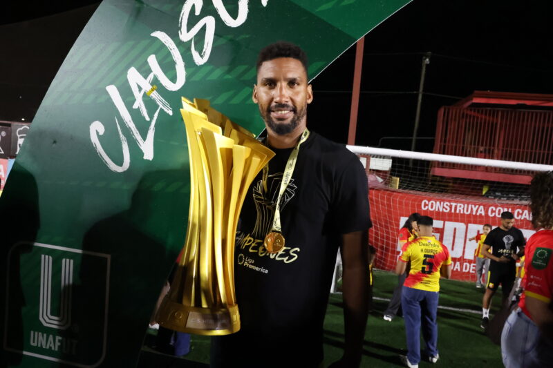 Herediano pone en marcha la defensa del título nacional