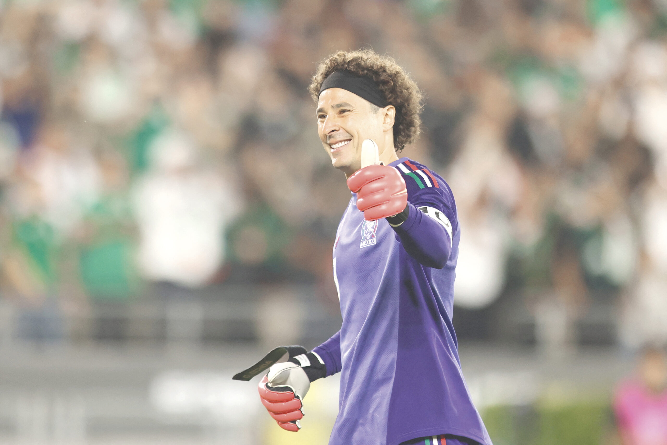 Portero “Memo” Ochoa va por récord de seis copas