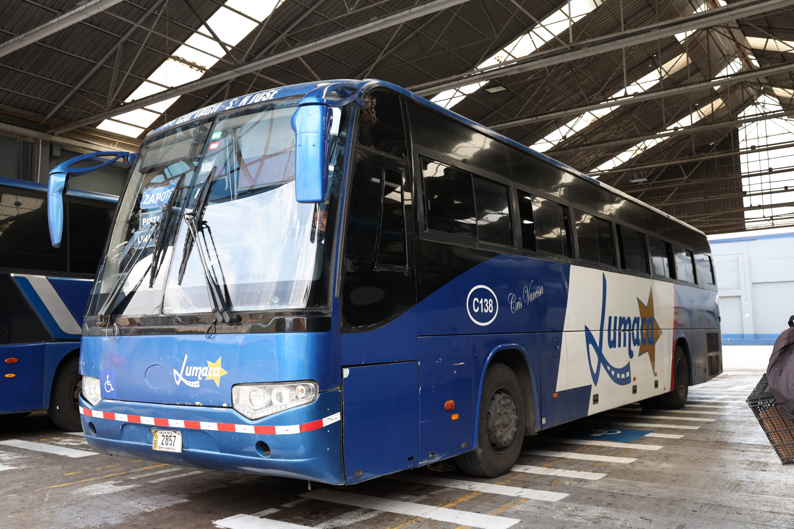 Lumaca pide nuevo aumento: pasajes quedarían en ¢1.145