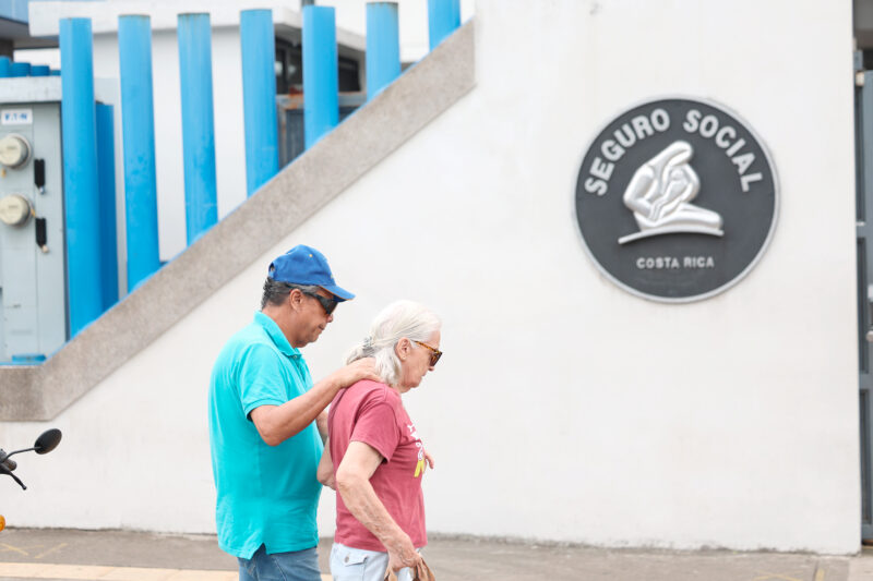 El Estado mantiene una deuda de ¢800 mil mills. por las cuotas del IVM.