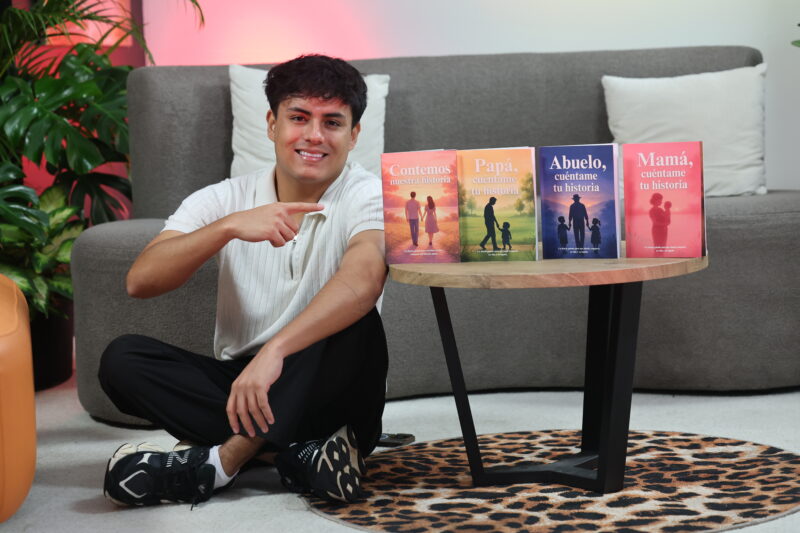 El diario busca crear espacios de conexión entre generaciones. Foto: Randall Sandoval.