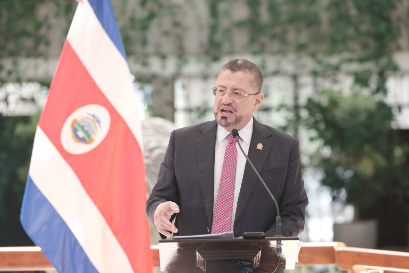 El 38% de los ticos lo calificaron como bueno.