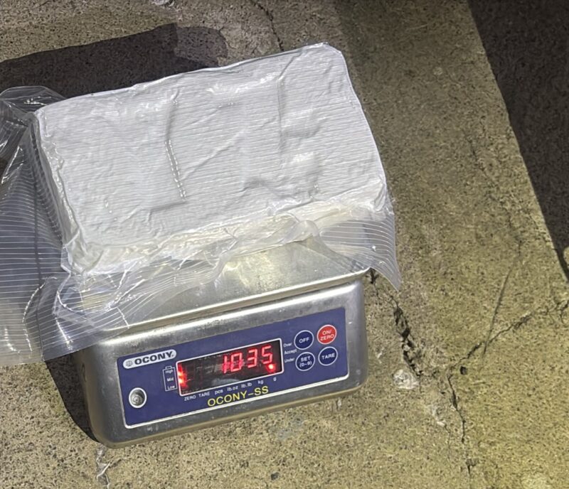 Detienen vehículo con aparente cocaína y ₡764 mil en efectiv