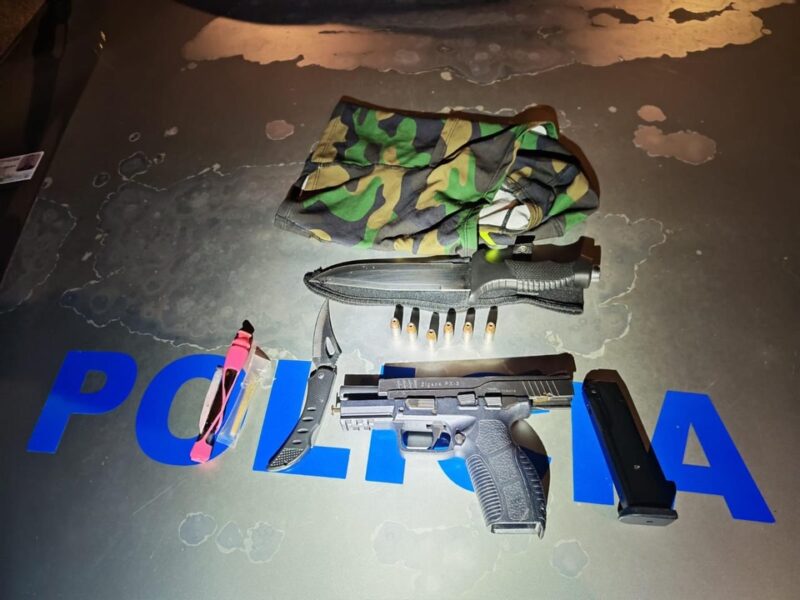 Detención por viajar contravía y luces apagadas deja importante hallazgo