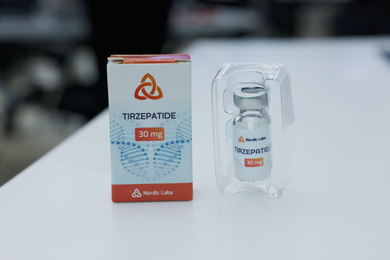 tirzepatide principio activo T.G 2,5 MG/0,5ML CJ X 4 VIALES+JERINGA  Farmacenter Tirzepatida LILLY Mounjaro Solucin Inyectable