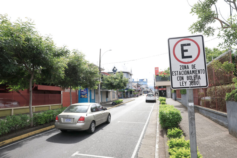 El cantón espera modernizar su sistema de parquímetros.