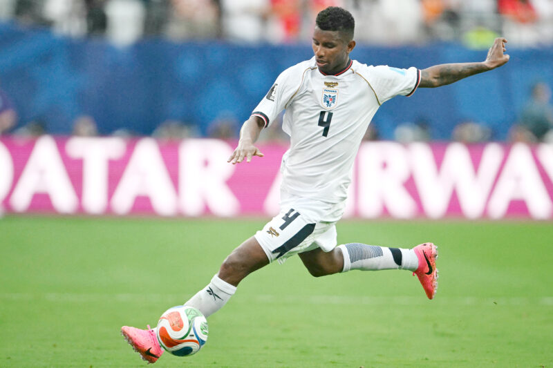 Fidel fue titular ante Inglaterra.