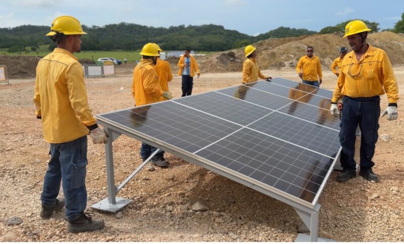 Parque Solar Abangares. Foto: cortesía.