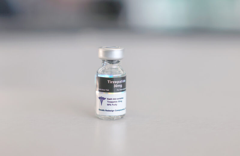 Encuentran bacterias y hormonas en Tirzepatida ilegal vendida en el país