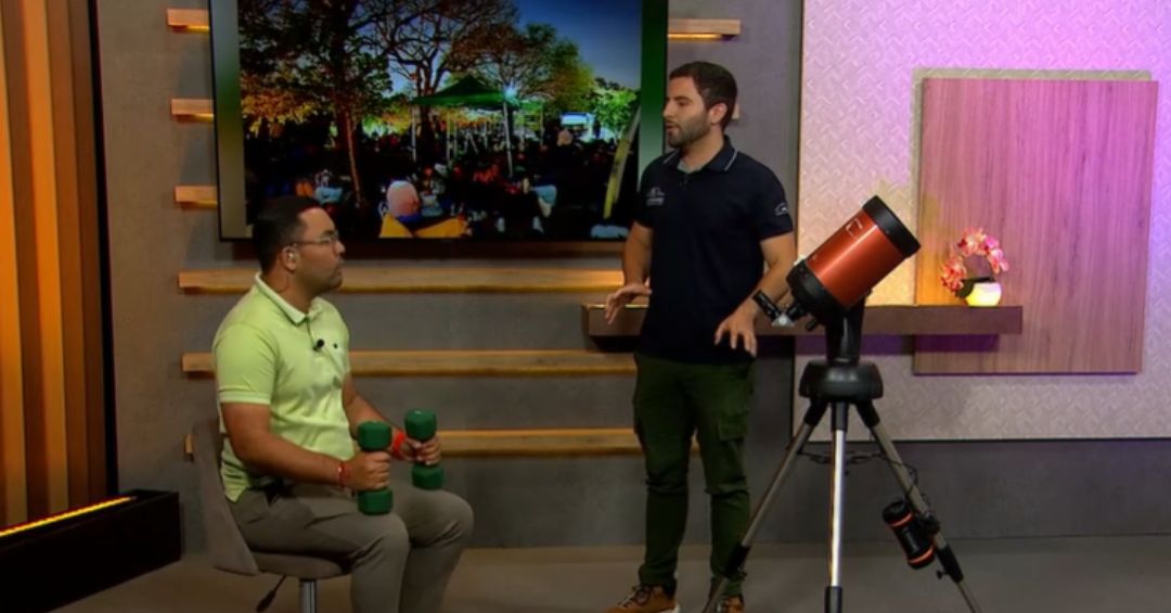Ciencia en casa: física del Planetario UCR con mancuernas