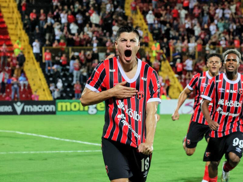 León apunta su nombre en cuartos de final