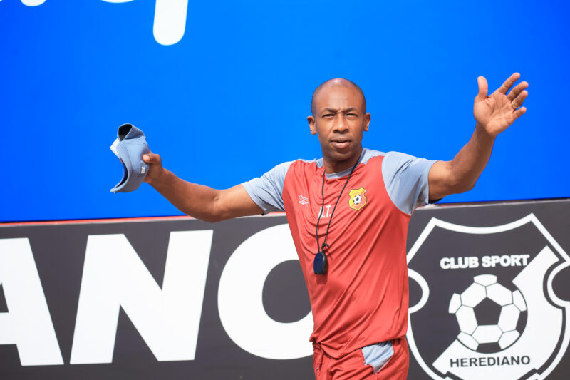 “Chope” y Herediano tuvieron su última práctica ayer en la mañana.