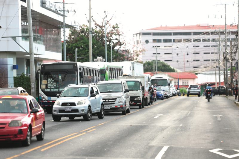 La obra tendría carriles sentido este – oeste para reducir presas.