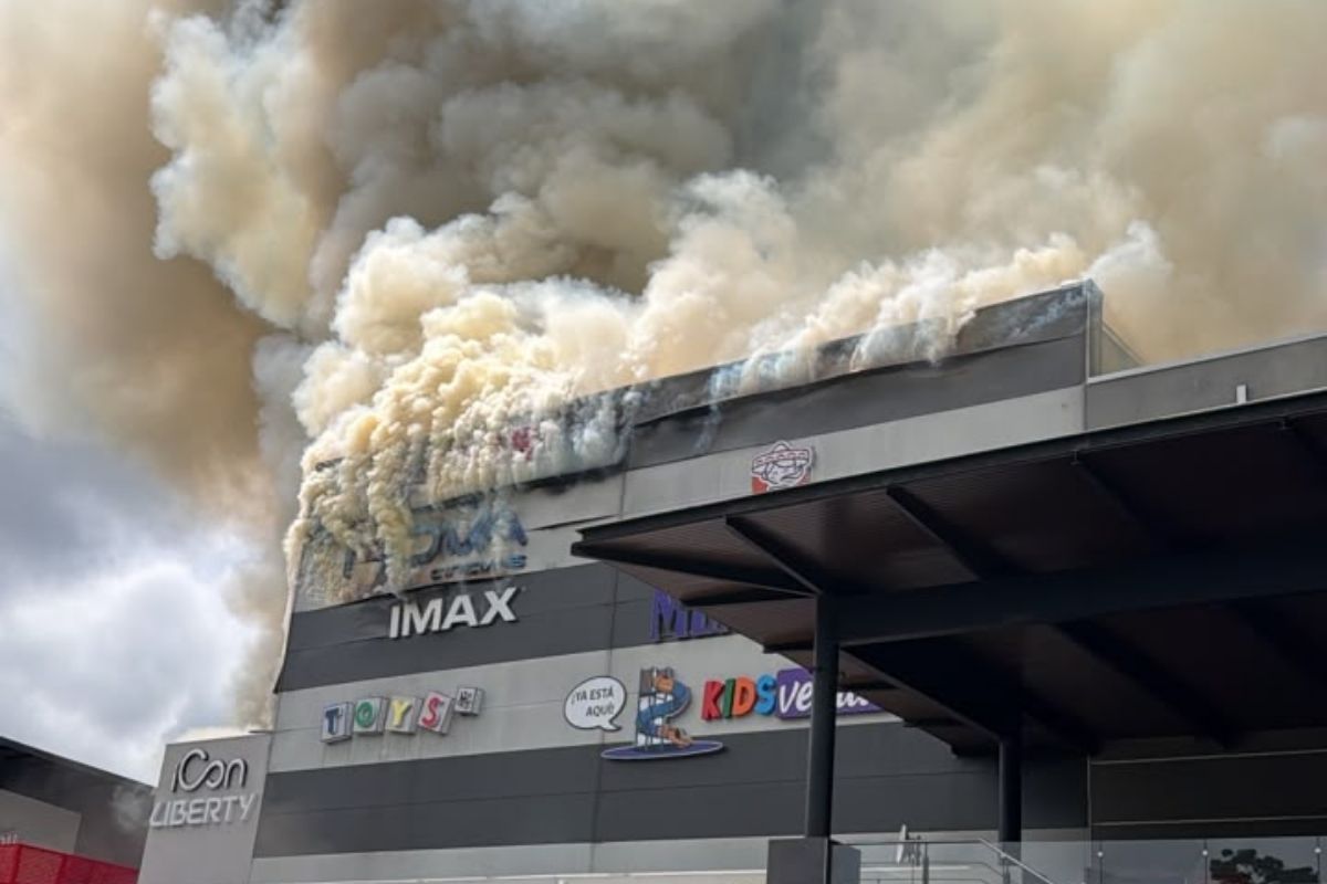 Cierre indefinido de Nova Cinemas en Curridabat tras incendio en centro comercial